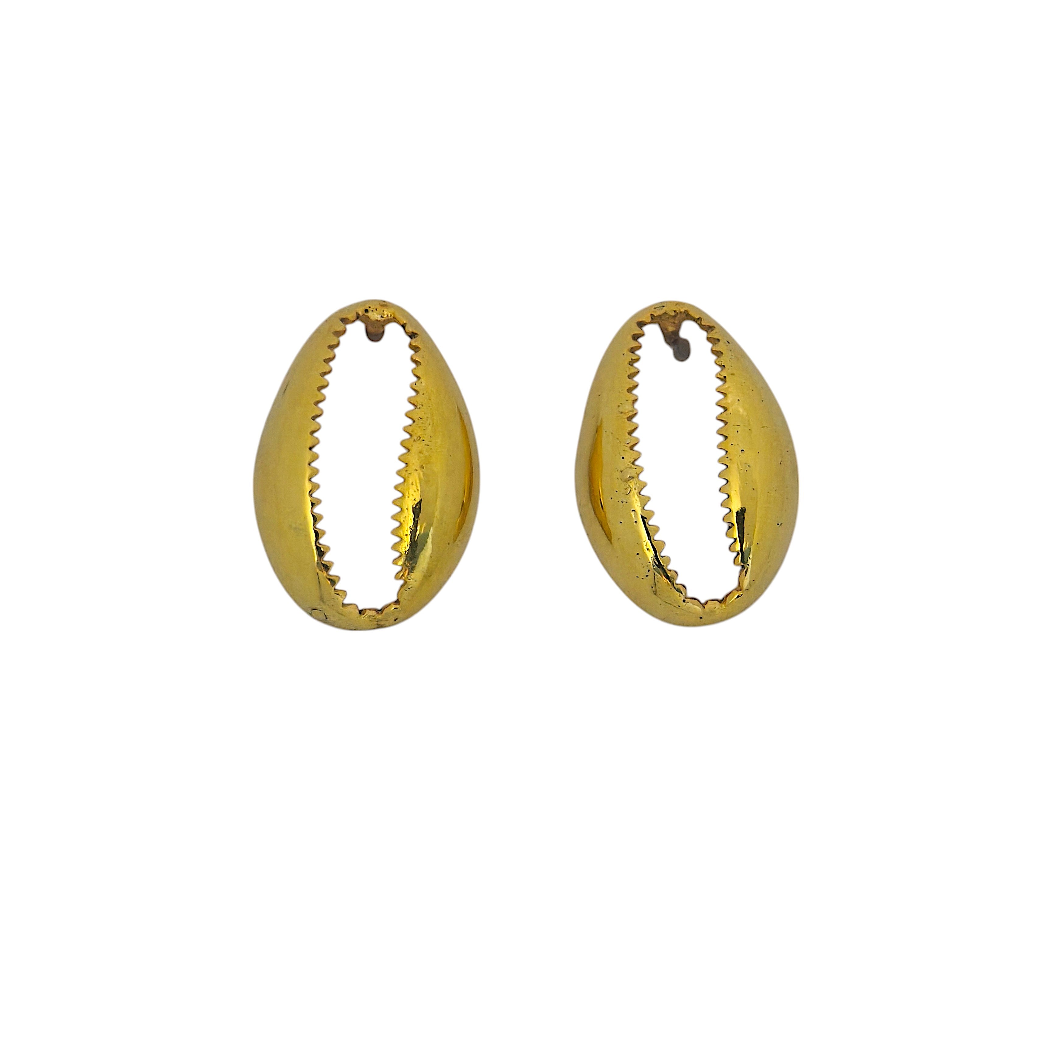Golden Shell Earrings in 18k Gold Plating