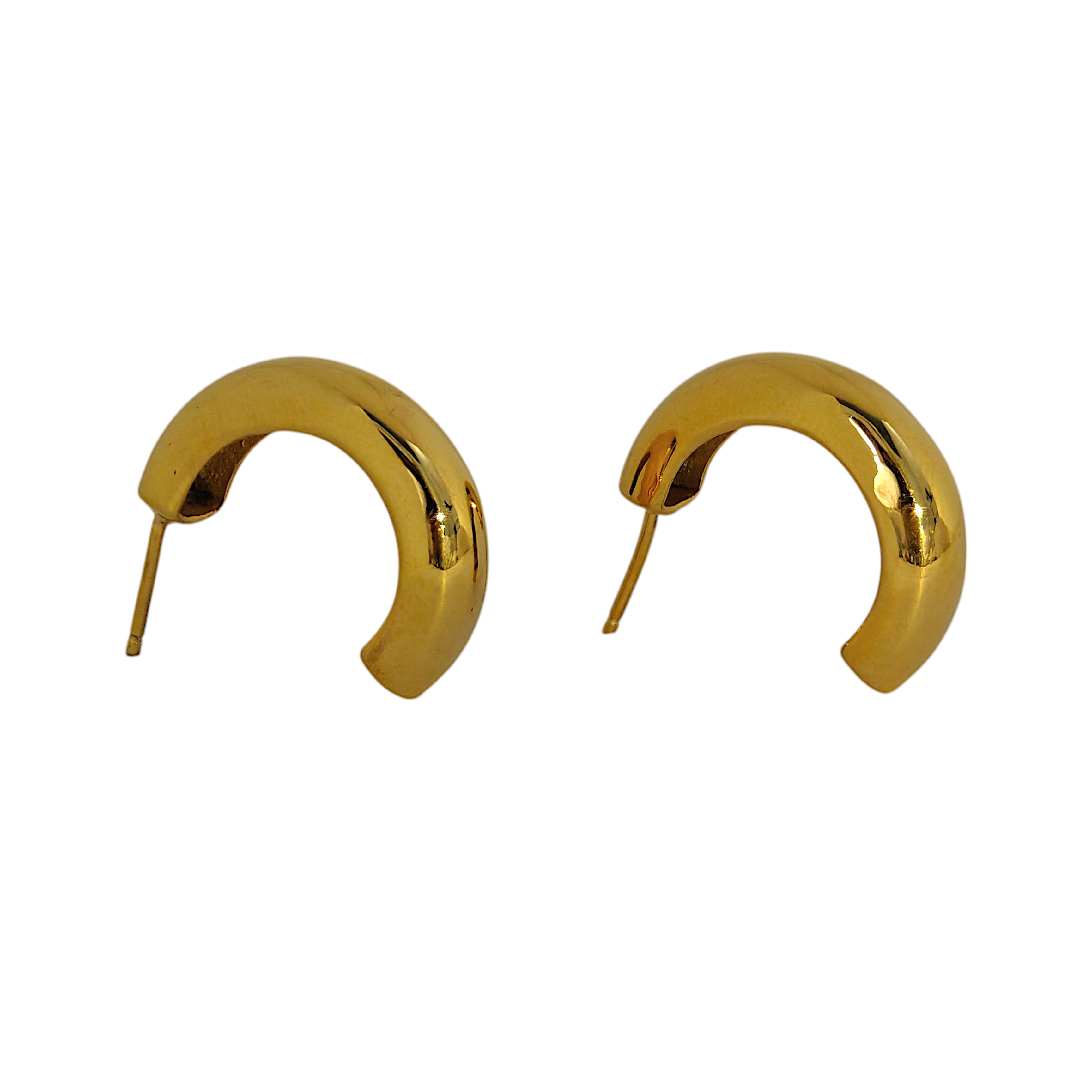 Classic Half Hoop in 18k Gold Plating