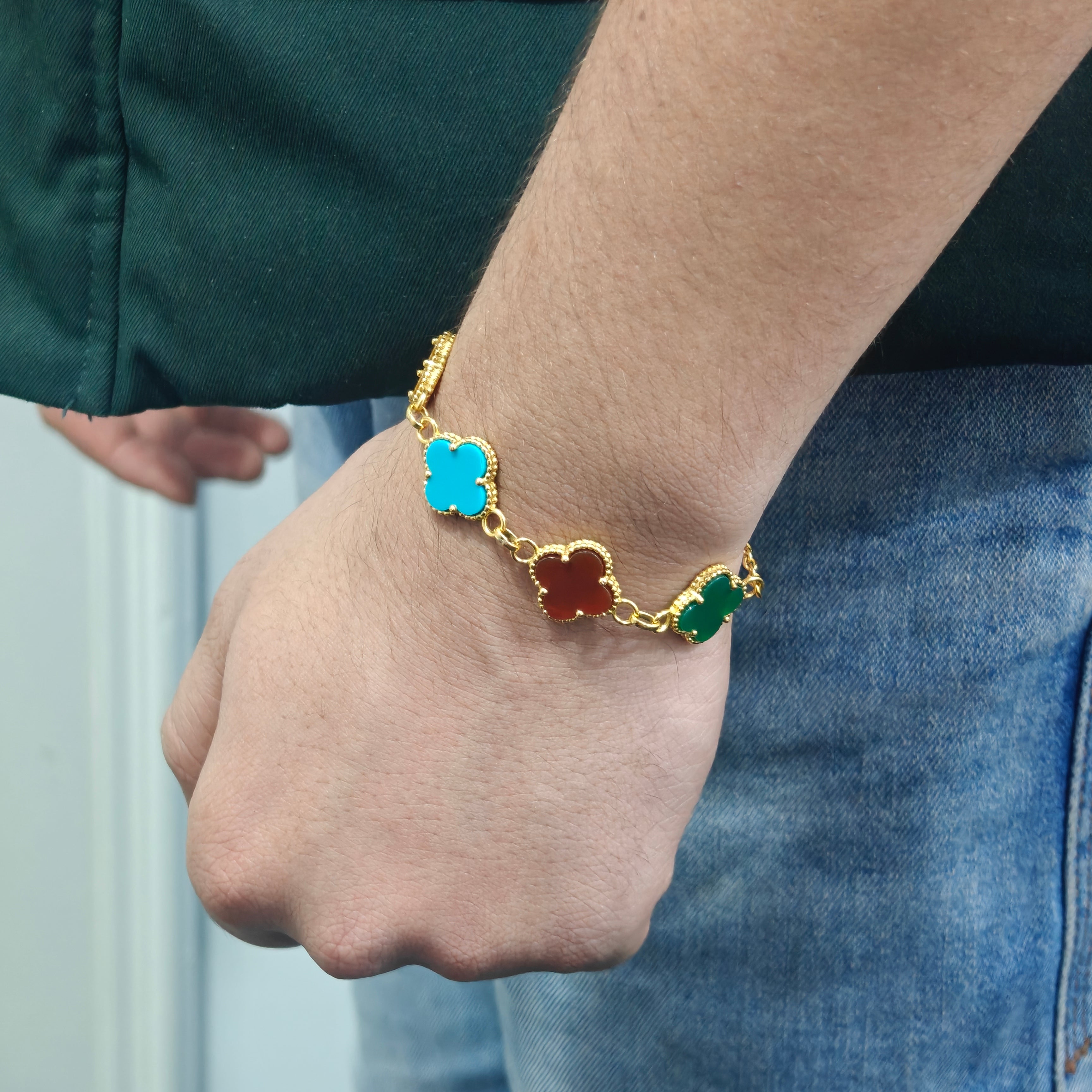 Spectrum Clover Link Bracelet ⭐