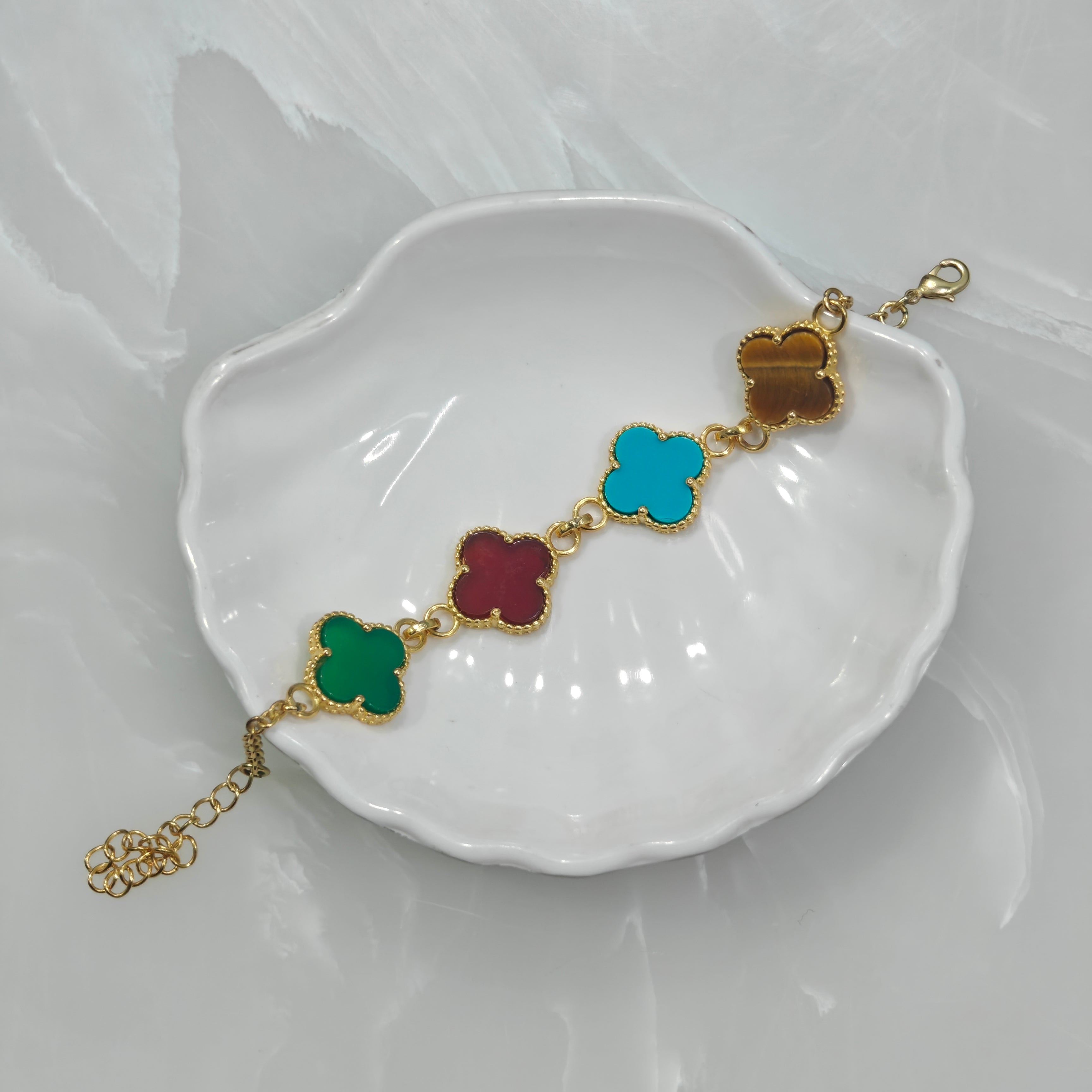 Spectrum Clover Link Bracelet ⭐