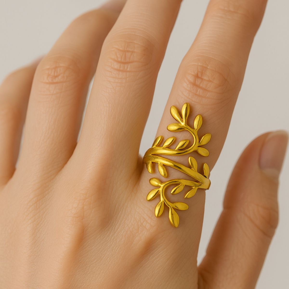 Golden Laurel Ring in 18k Gold Plated