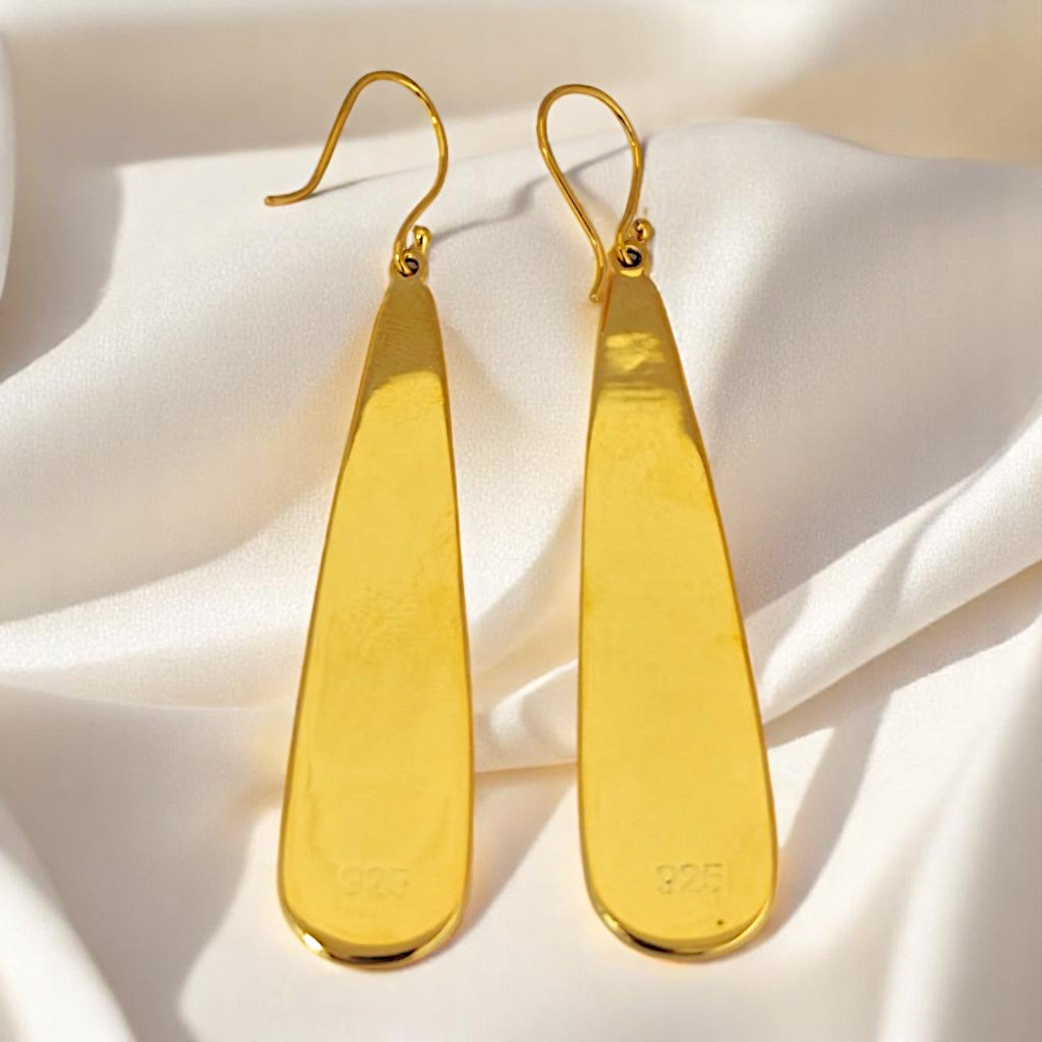 Long Petala Earrings in 18K Gold Plating