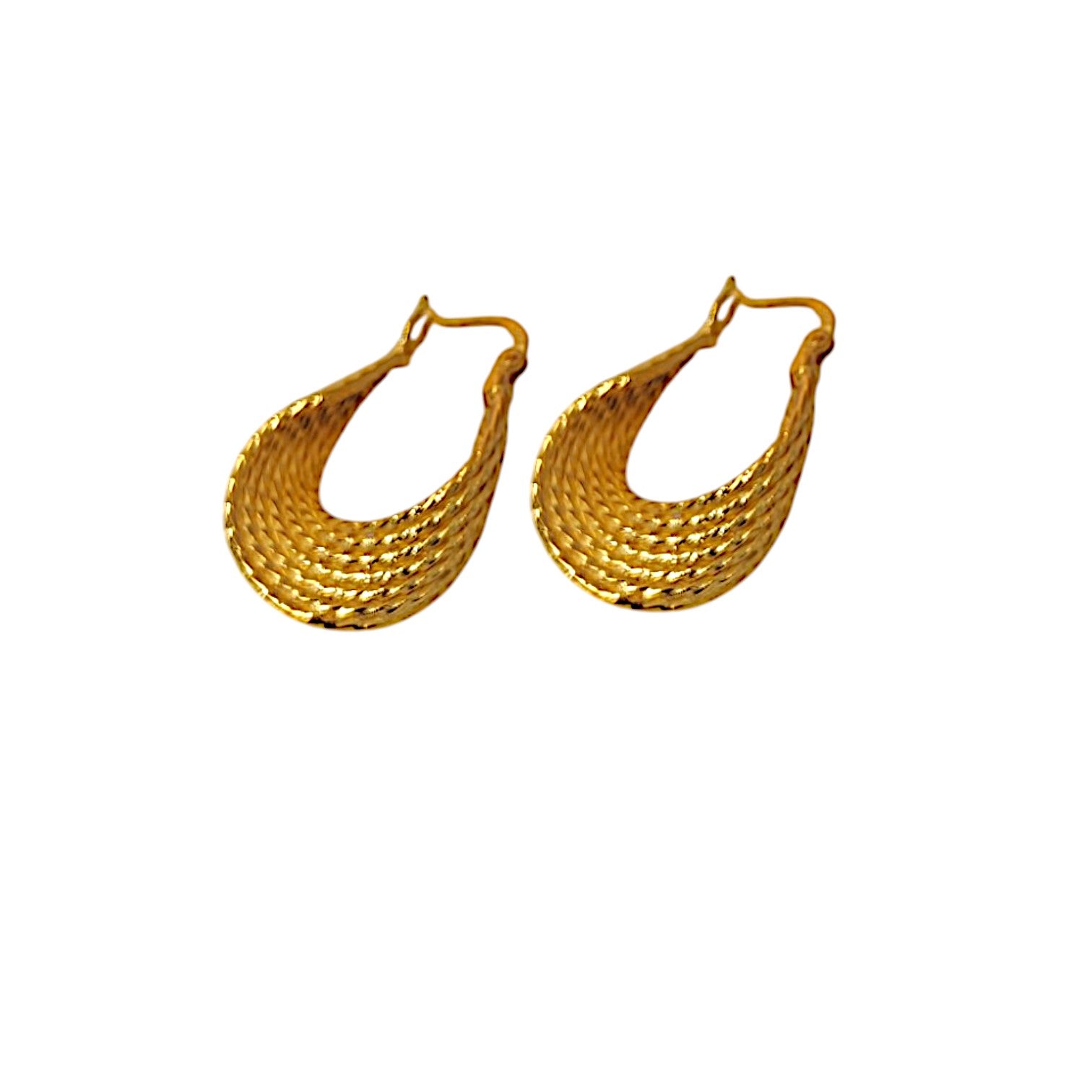 Curve Hoop in 18K Gold Plating