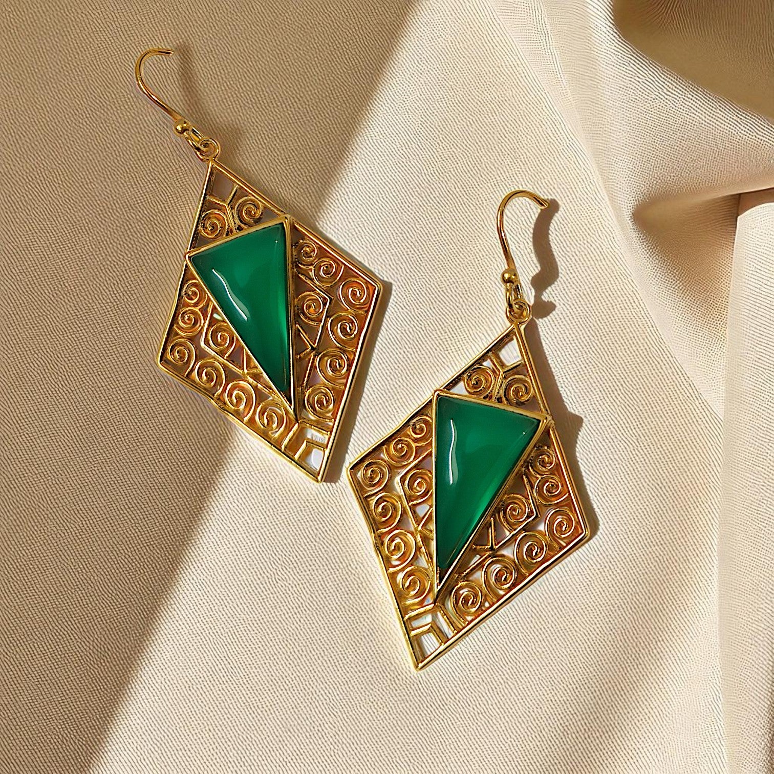 Royal Onyx Earrings in 18k Gold Plating