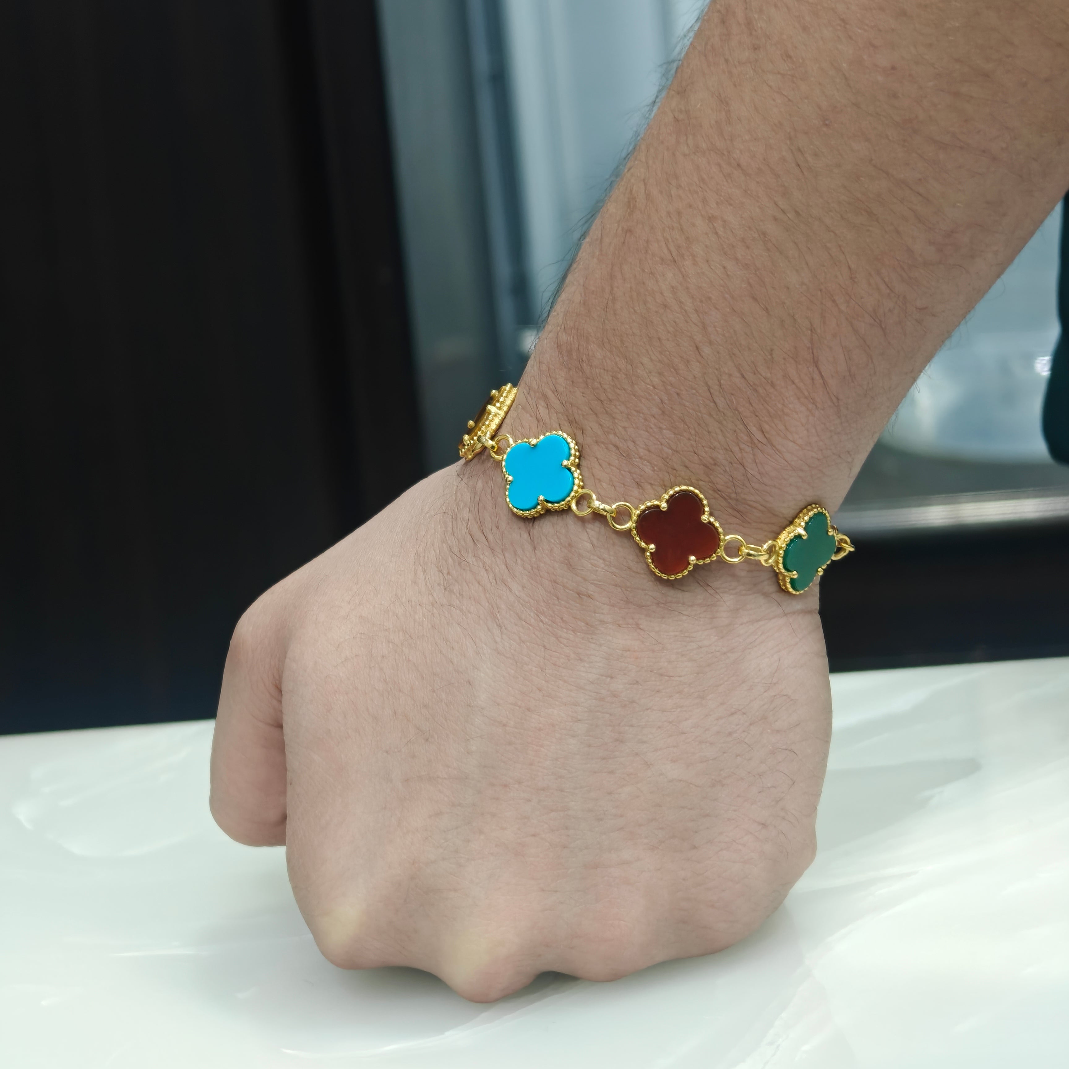 Spectrum Clover Link Bracelet ⭐