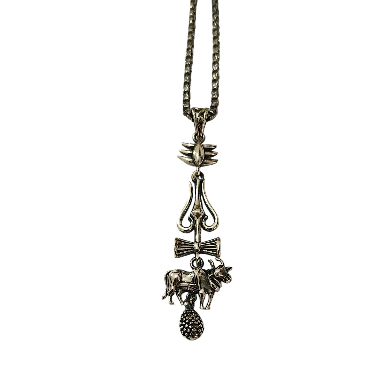 ShivNandi Pendant wore by Mahesh Babu in 999 Pure Silver Plating