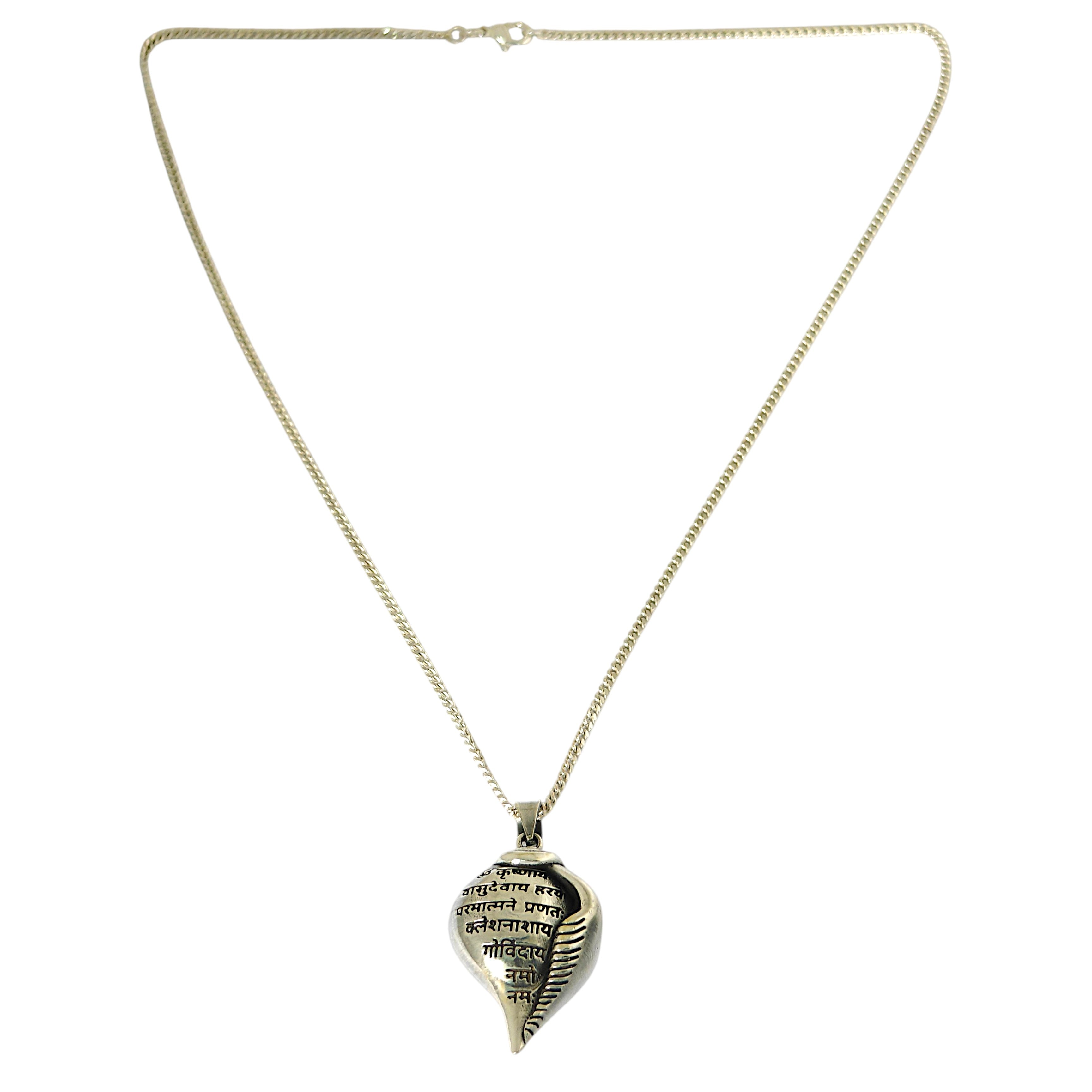 Thakur Ji Shankh Mantra Pendant